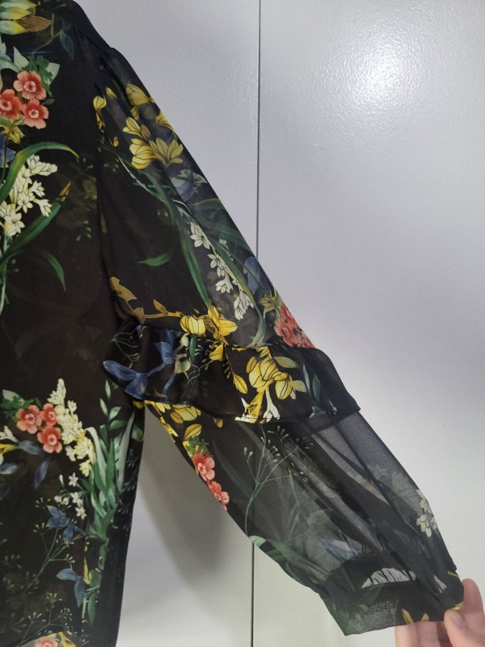 Chico's Womens SZ 2 Black Floral Sheer Blouse Top Whimsigoth Prairie Tassel LG - Picture 8 of 8